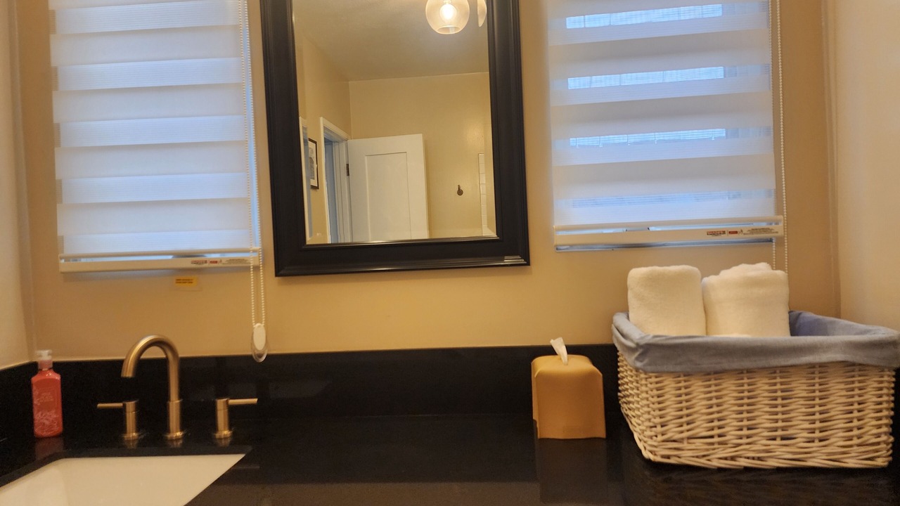 Photo of Bathroom in Belmont Shore