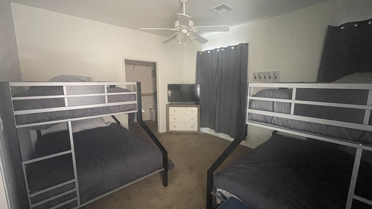 Photo of Bedroom in Sunridge Estates