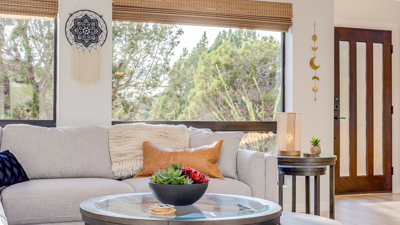 Photo of Livingroom in West Sedona