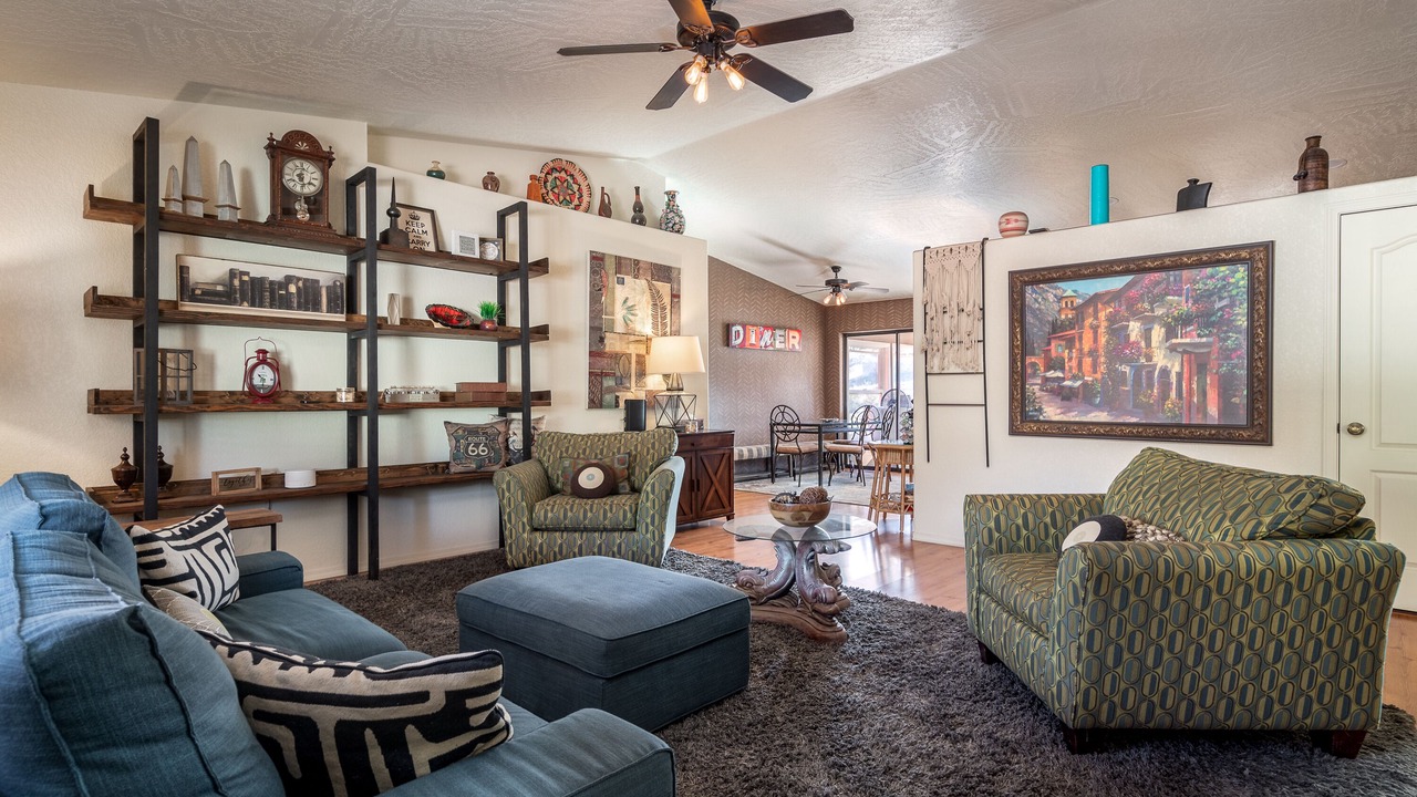 Photo of Livingroom in Cottonwood-Verde Village