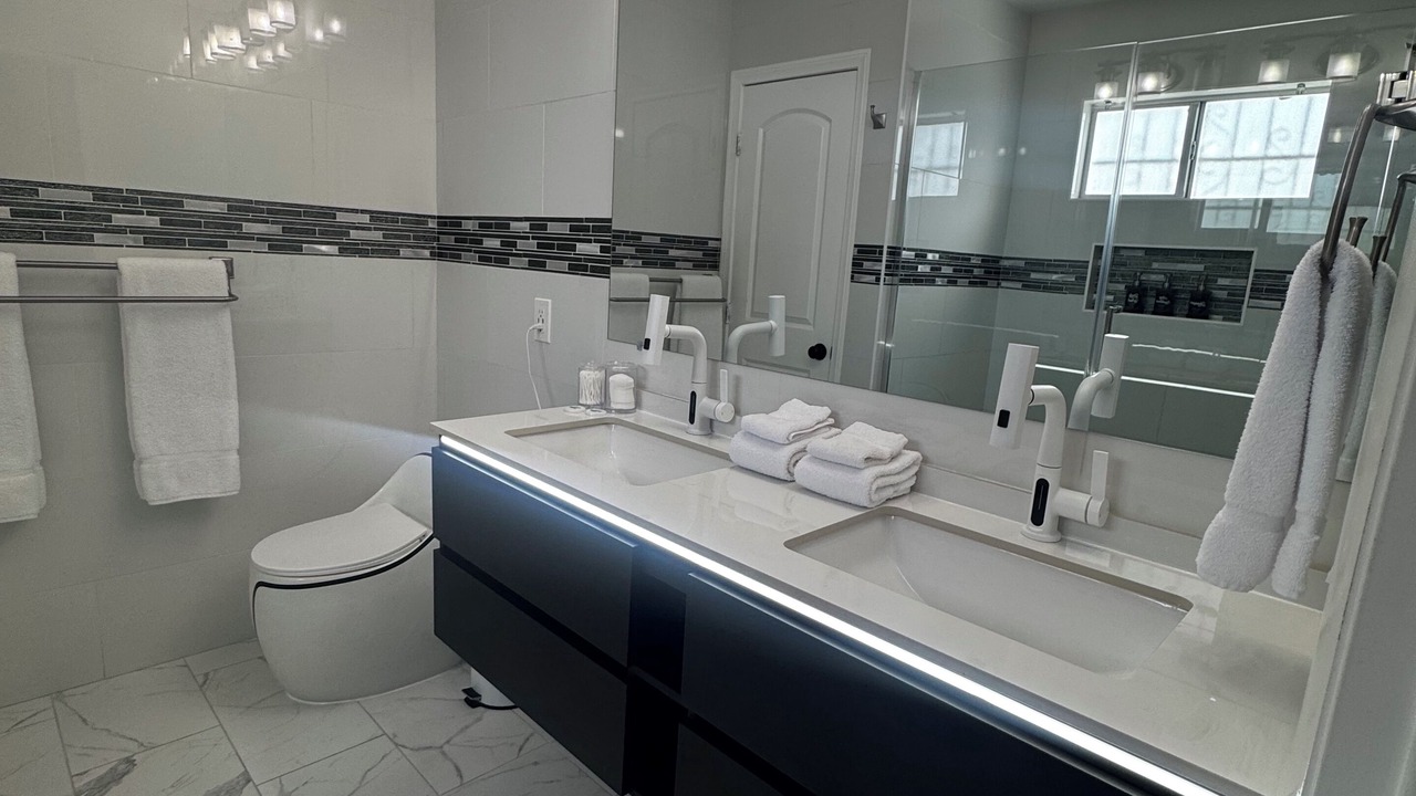 Photo of Bathroom in Paradise