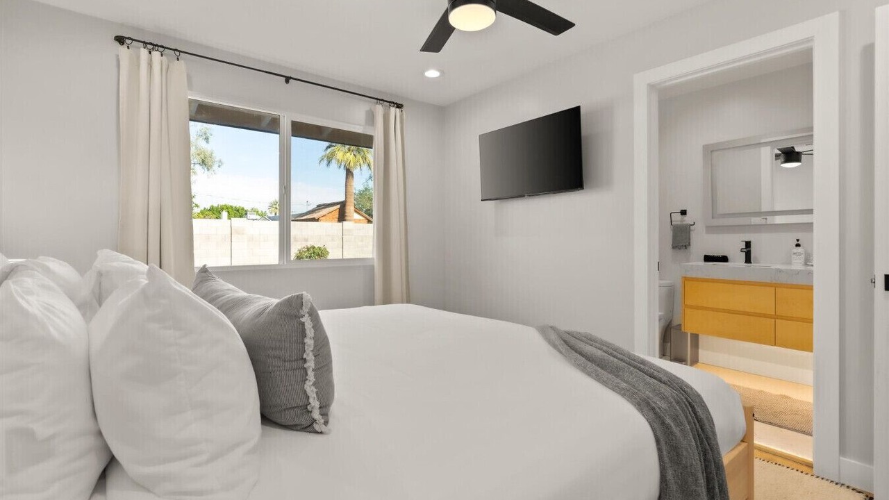Photo of Bedroom in Park Scottsdale Townhouse
