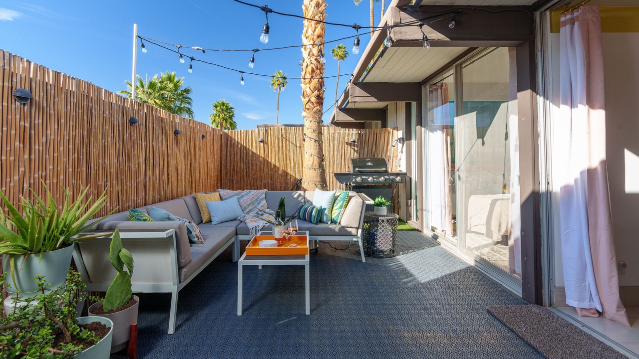 Photo of Patio Balcony in Twin Palms