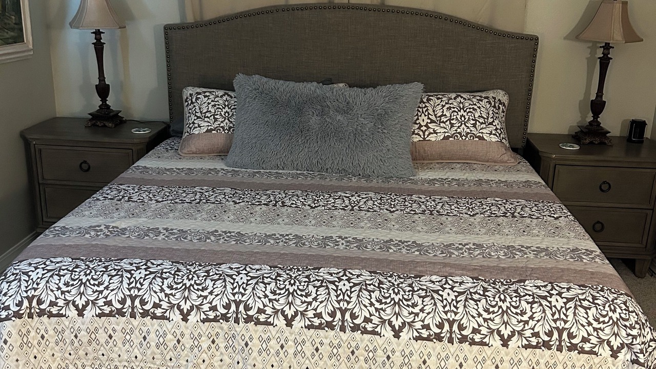 Photo of Bedroom in Meadview