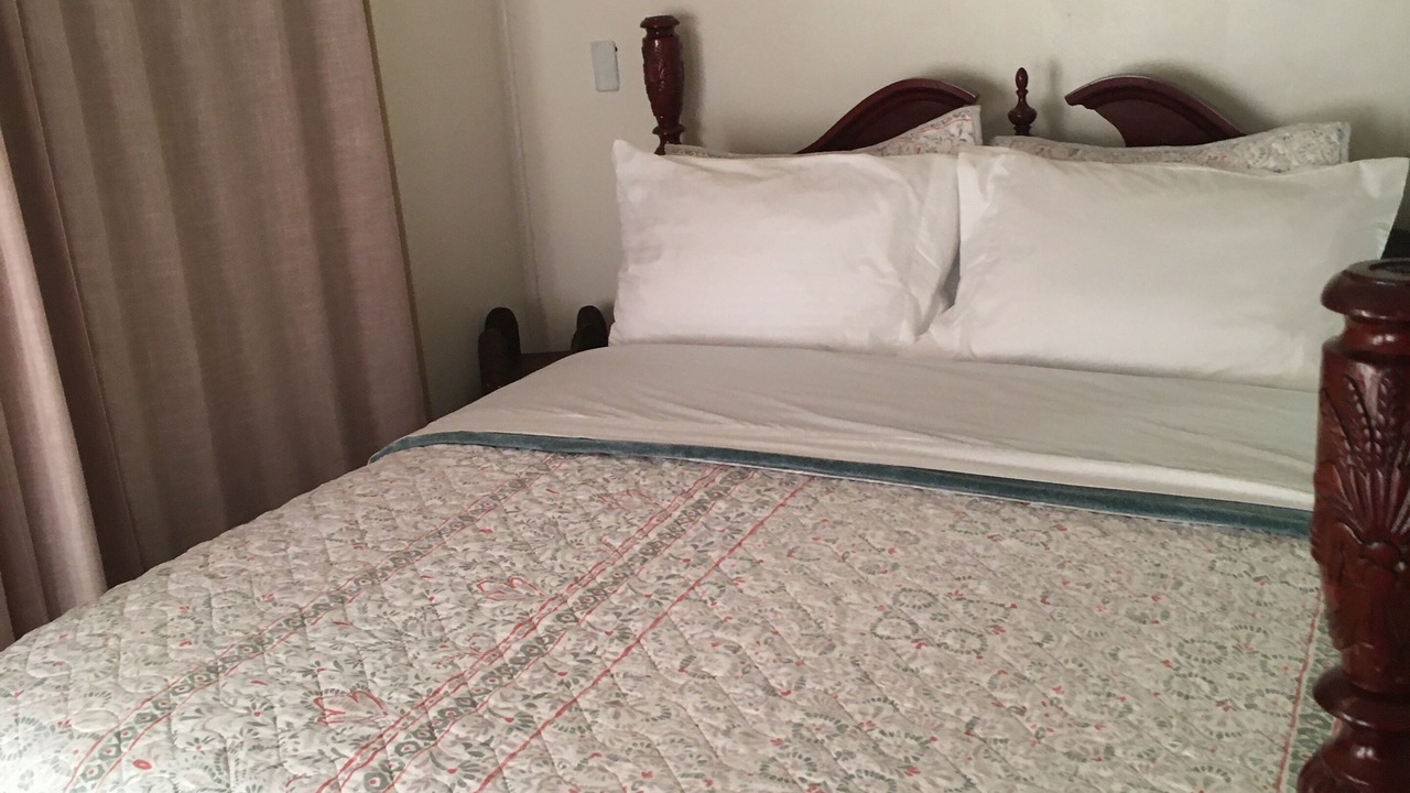 Photo of Bedroom in Lone Pine