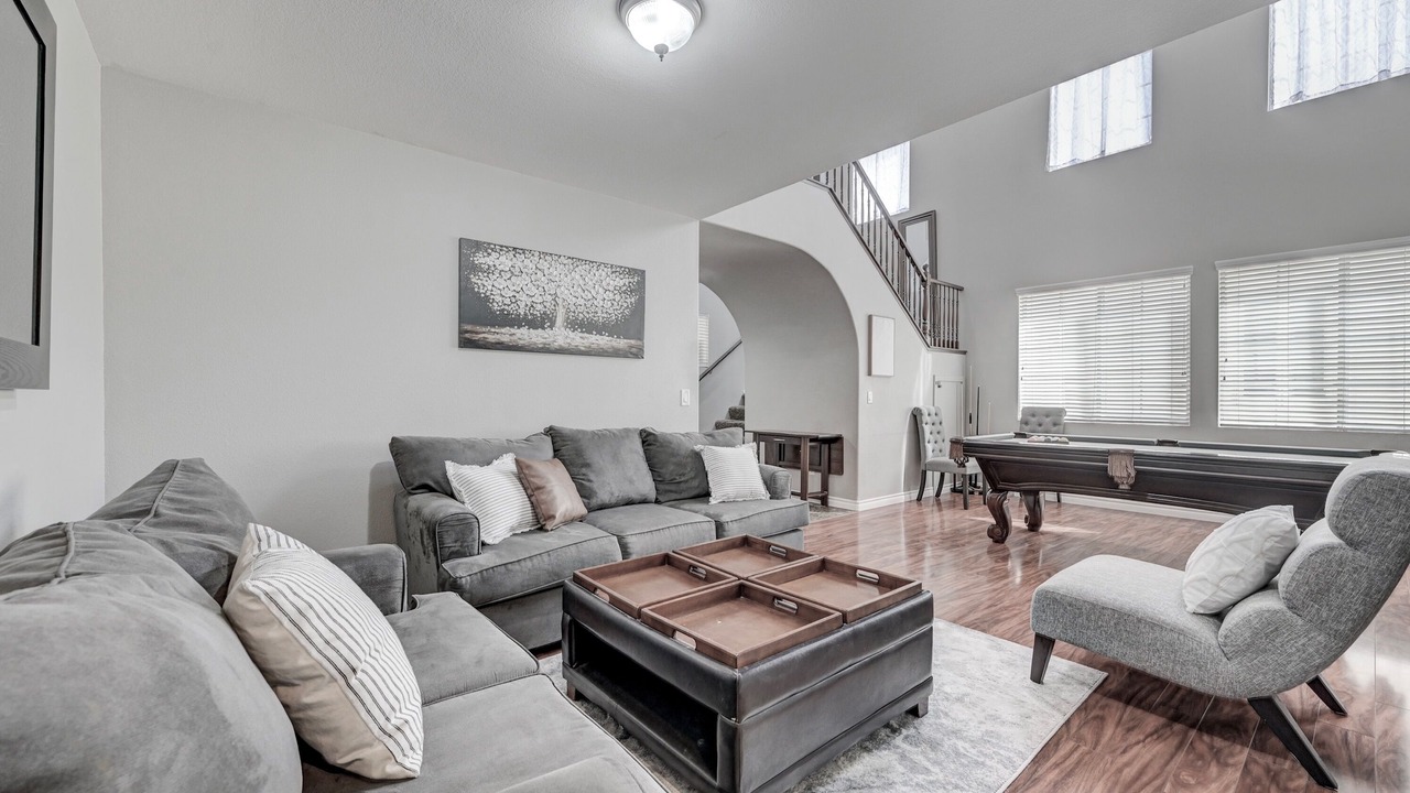 Photo of Livingroom in Silverado Ranch