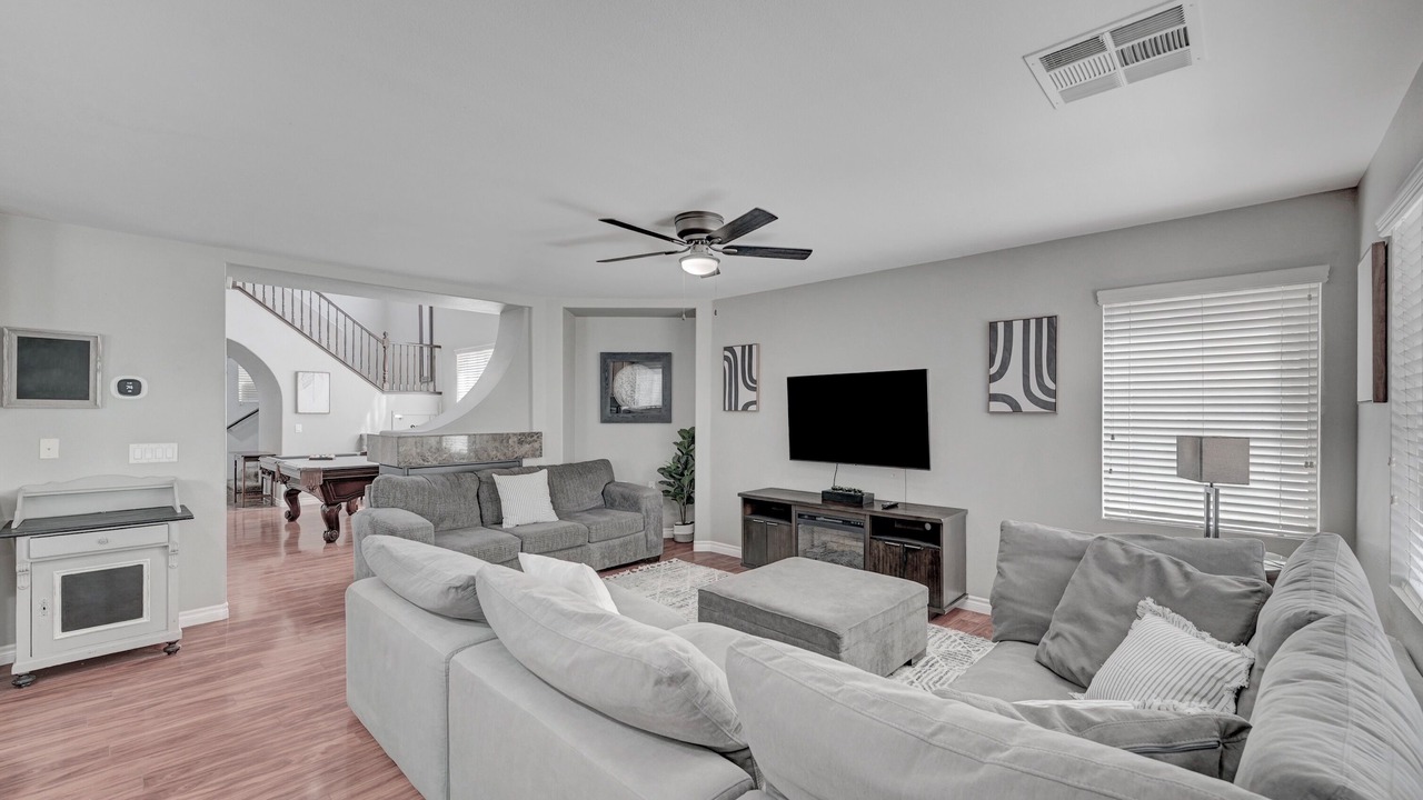 Photo of Livingroom in Silverado Ranch