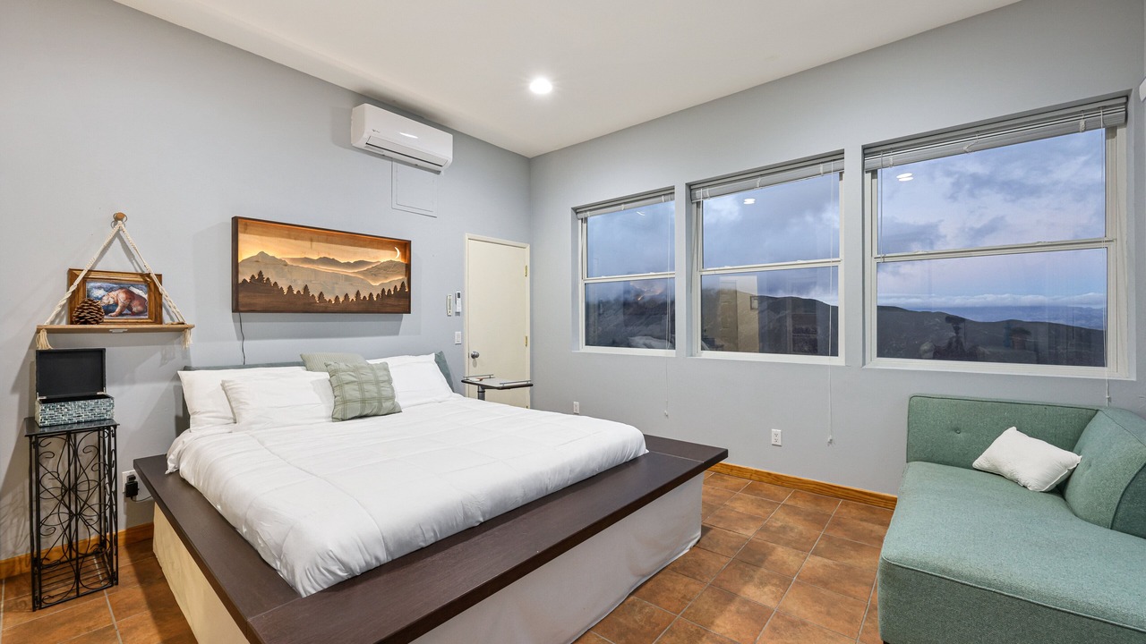 Photo of Bedroom in Julian