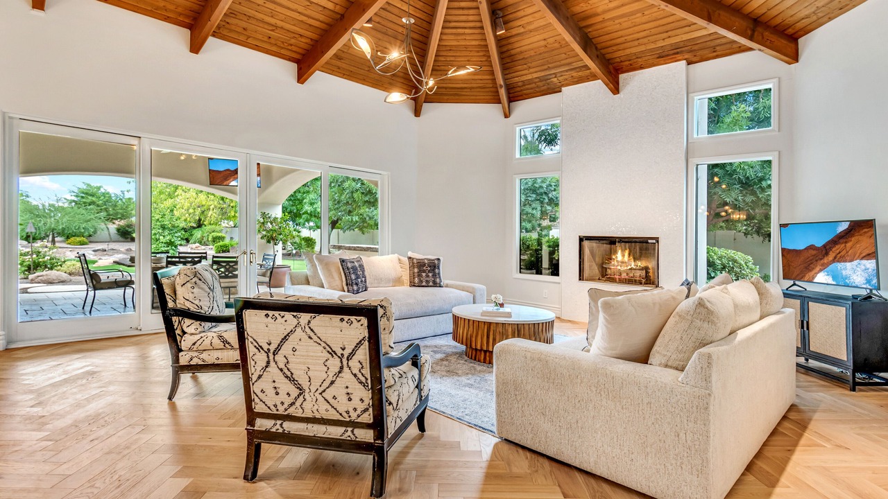 Photo of Livingroom in South Scottsdale