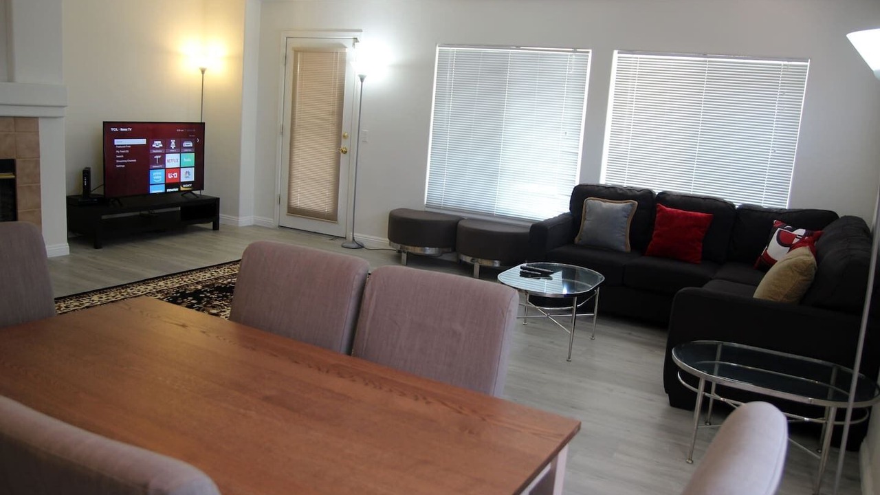 Photo of Livingroom in Spring Valley