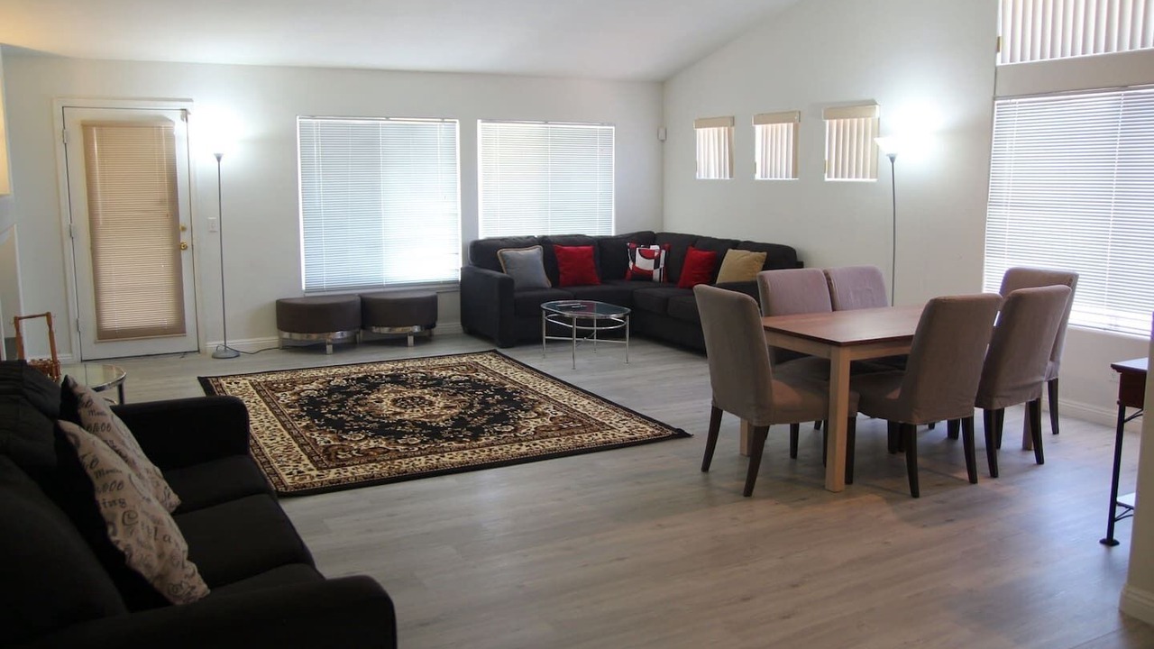 Photo of Livingroom in Spring Valley
