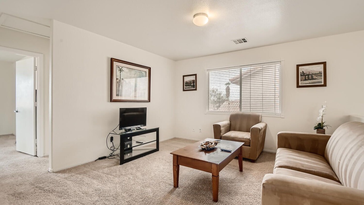 Photo of Livingroom in Spring Valley