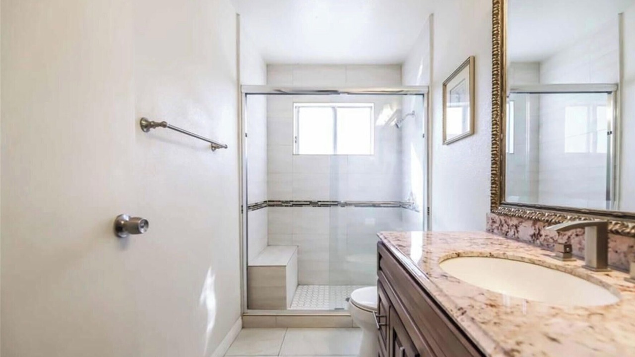 Photo of Bathroom in Chinatown