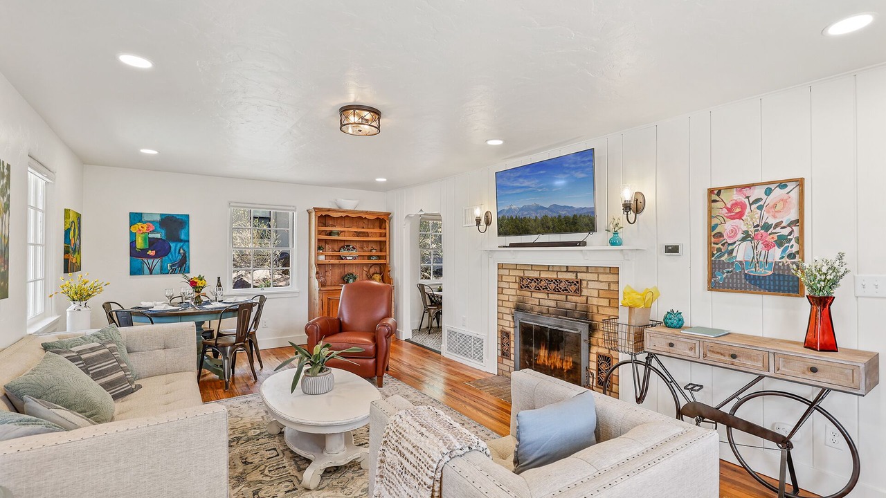 Photo of Livingroom in Downtown Flagstaff