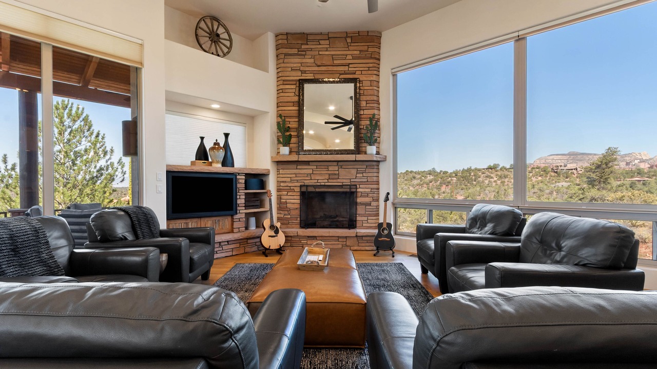 Photo of Livingroom in West Sedona