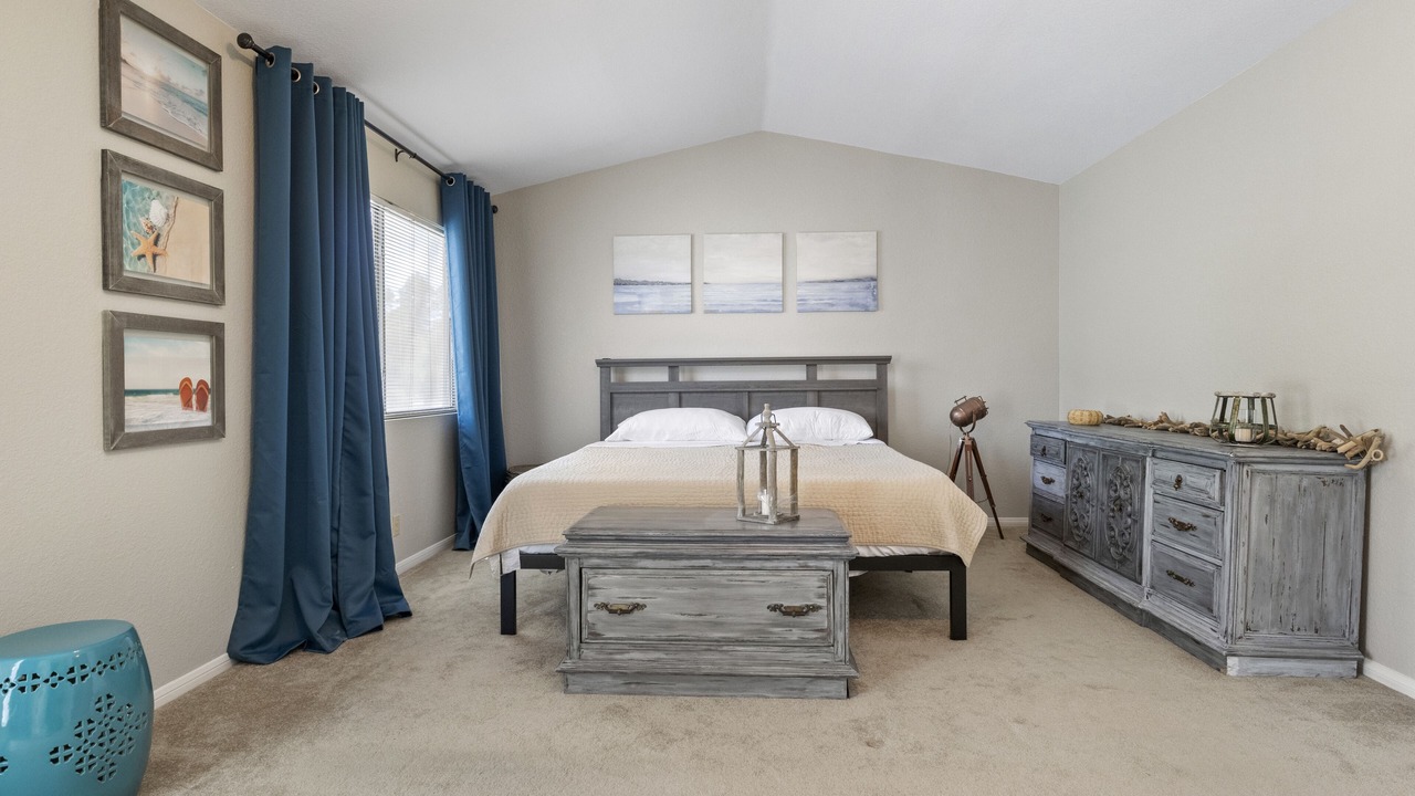 Photo of Bedroom in Green Valley
