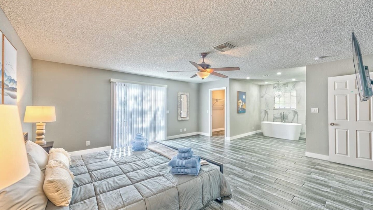Photo of Bedroom in Southfork