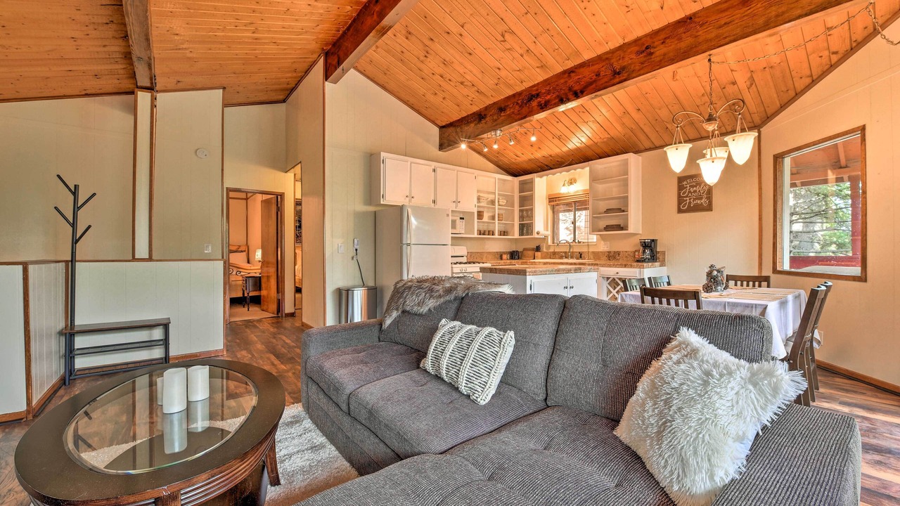 Photo of Bedroom in Arrowhead Villas