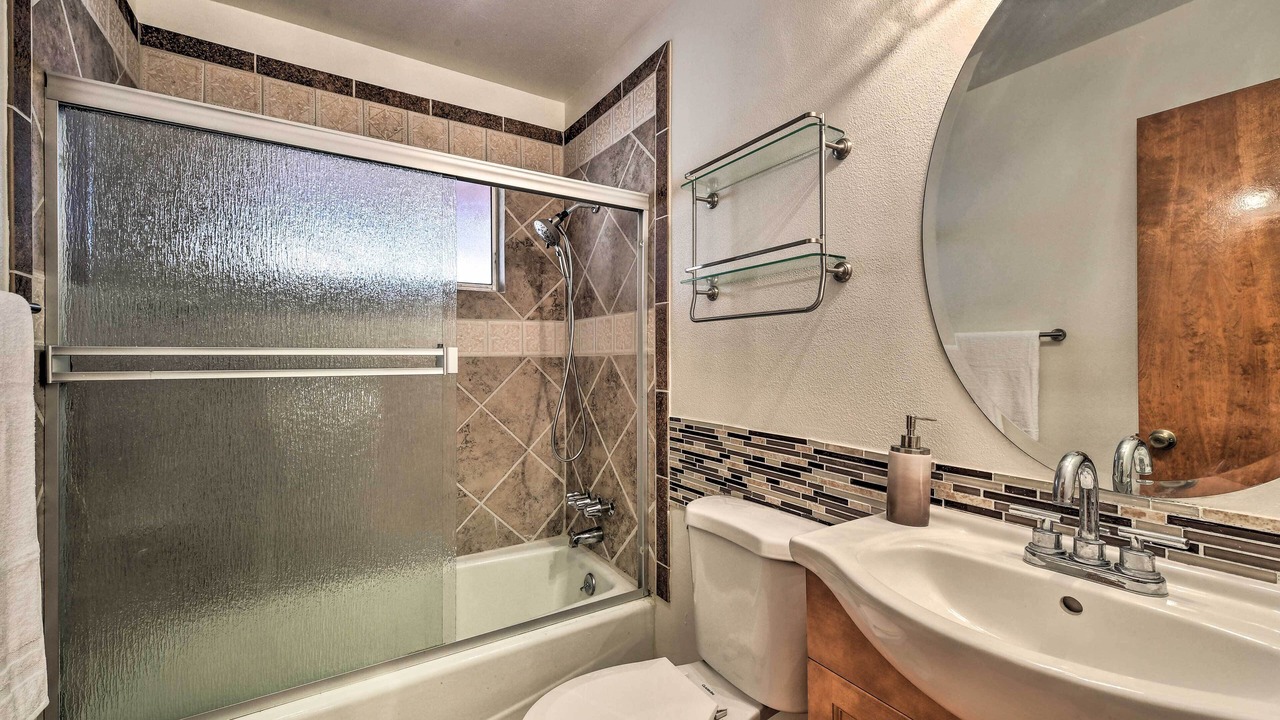 Photo of Bathroom in Arrowhead Villas