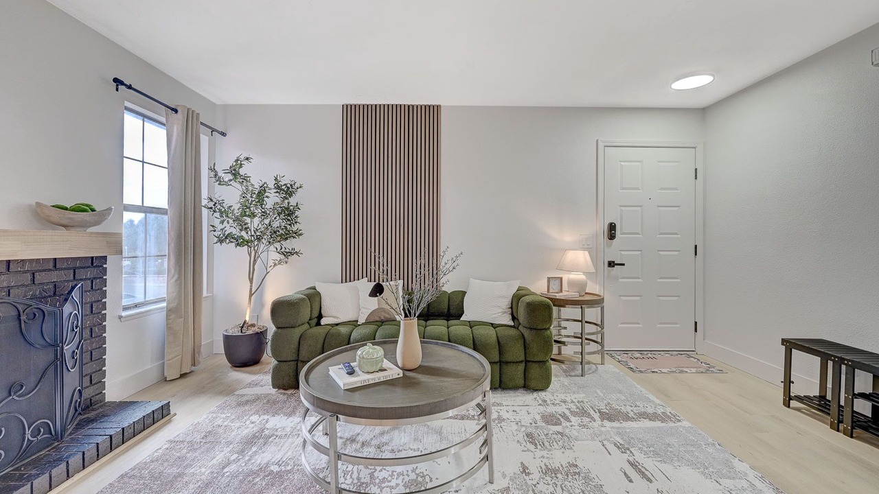 Photo of Livingroom in Spring Valley