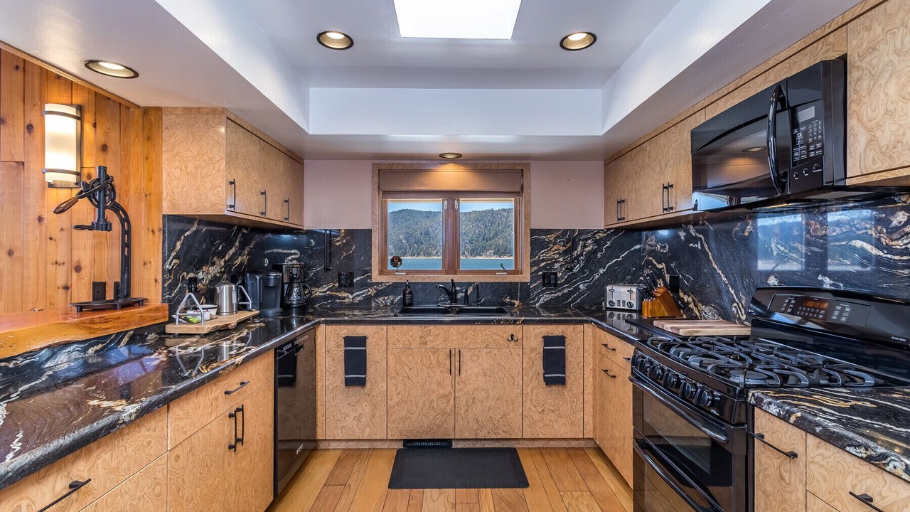 Photo of Kitchen in Big Bear Lake