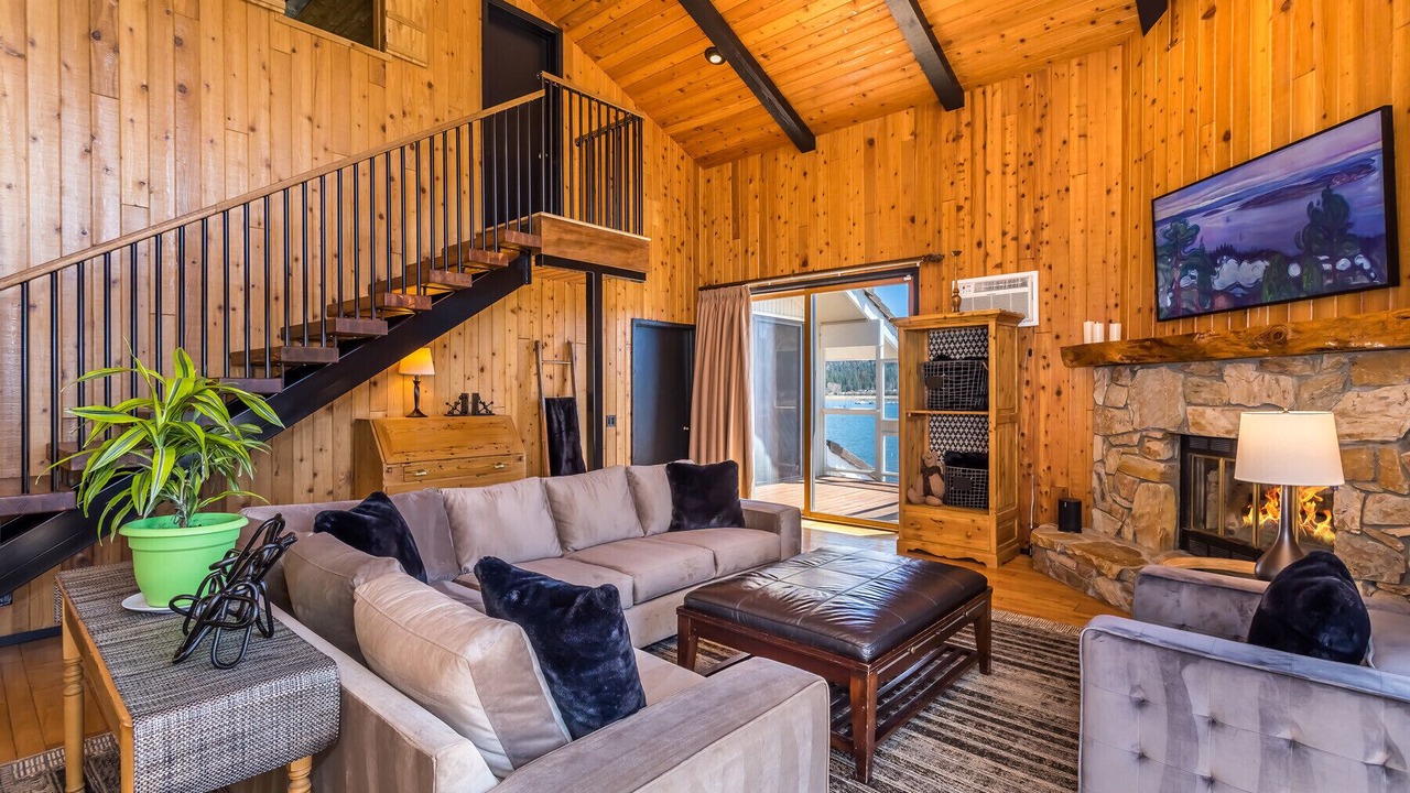 Photo of Bedroom in Big Bear Lake