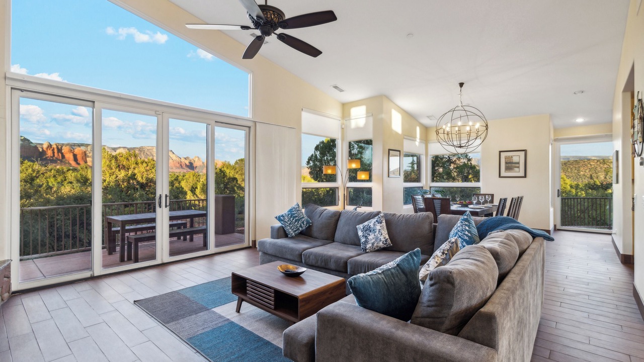 Photo of Livingroom in West Sedona