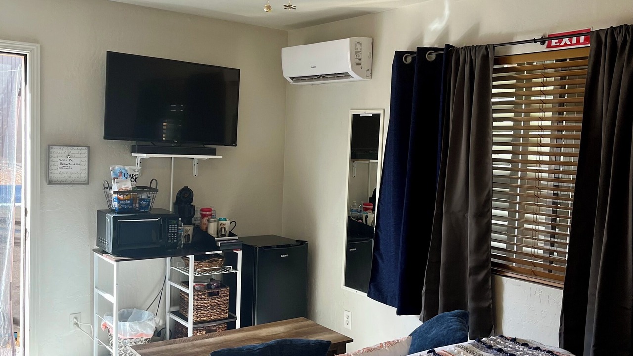 Photo of Bedroom in Paradise Valley Village