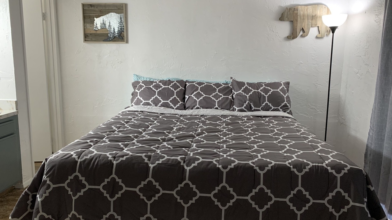 Photo of Bedroom in Big Bear Lake