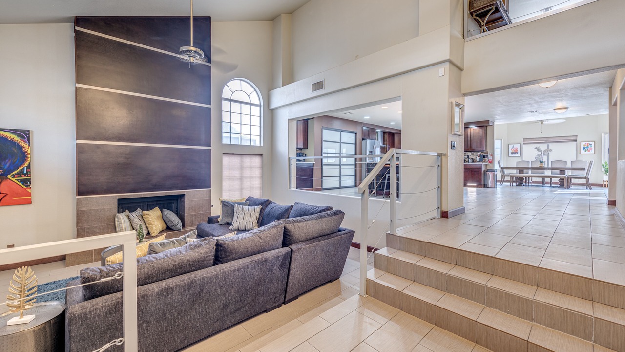 Photo of Livingroom in Green Valley North