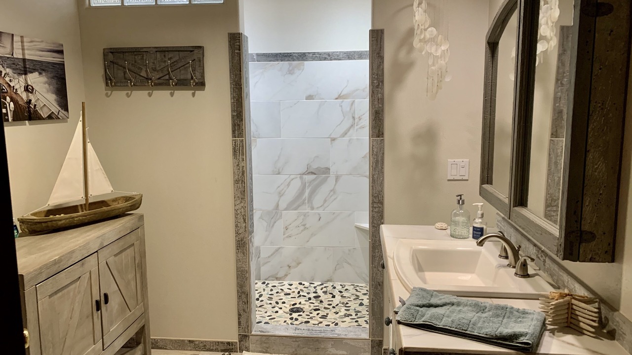 Photo of Bathroom in Lakeport