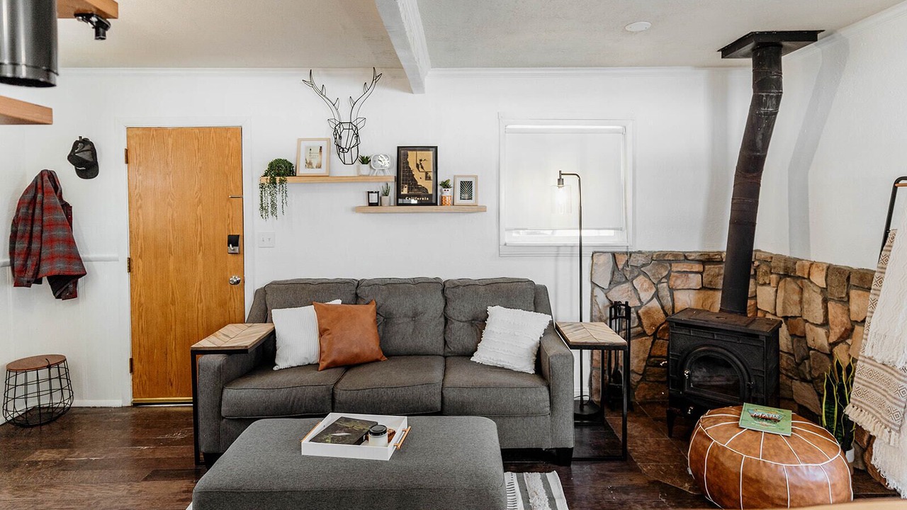 Photo of Livingroom in Fawnskin