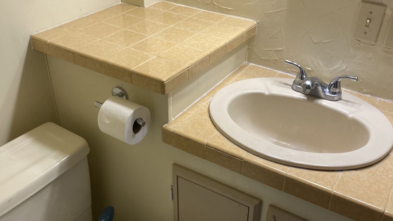 Photo of Bathroom in Drexel Heights