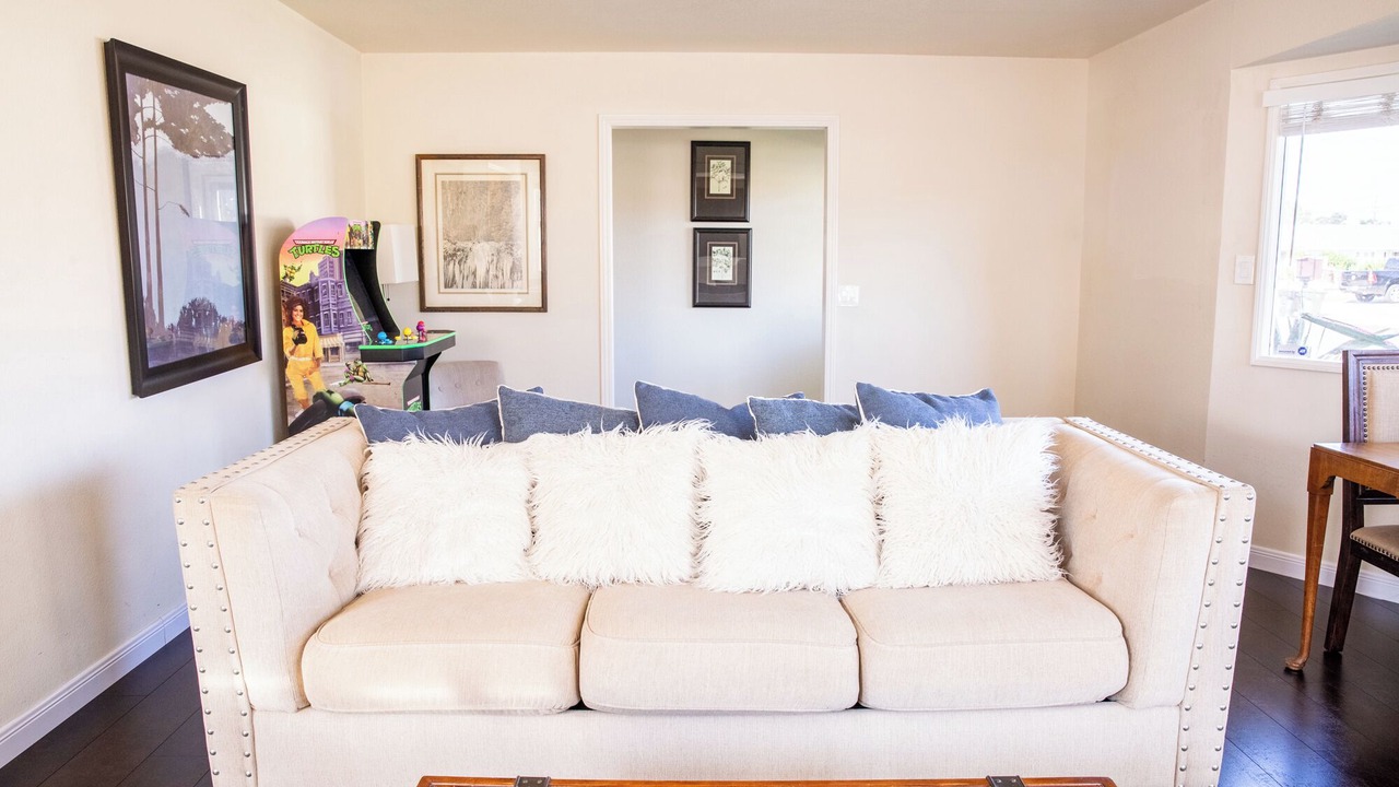 Photo of Livingroom in Hermosa Village