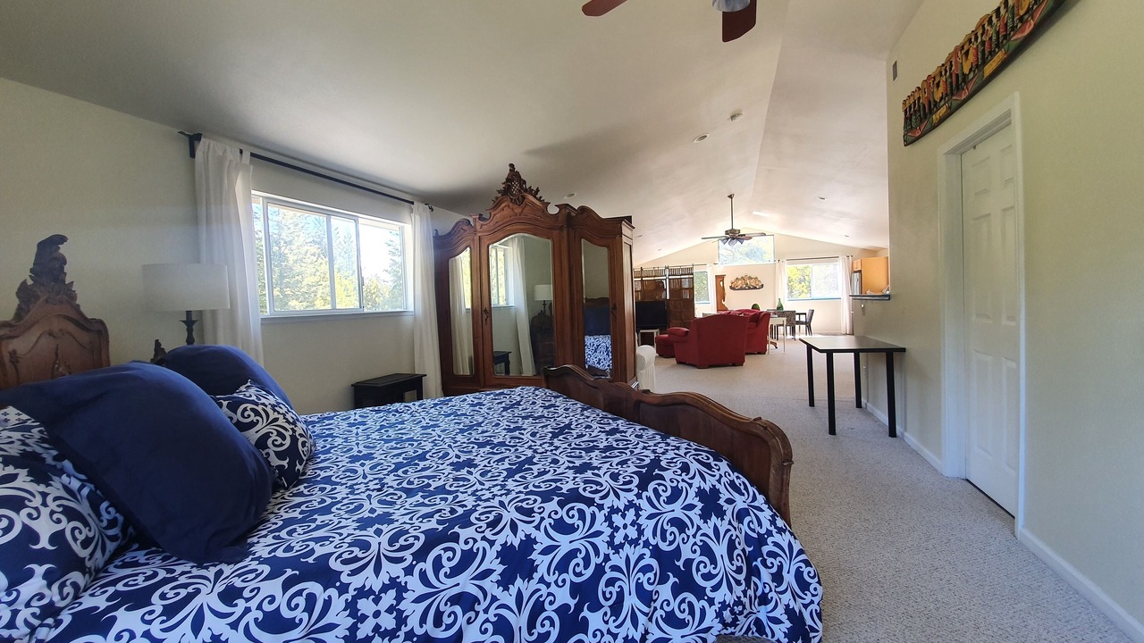 Photo of Bedroom in Gualala