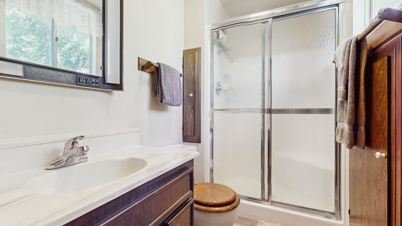 Photo of Bathroom in Cedar Glen
