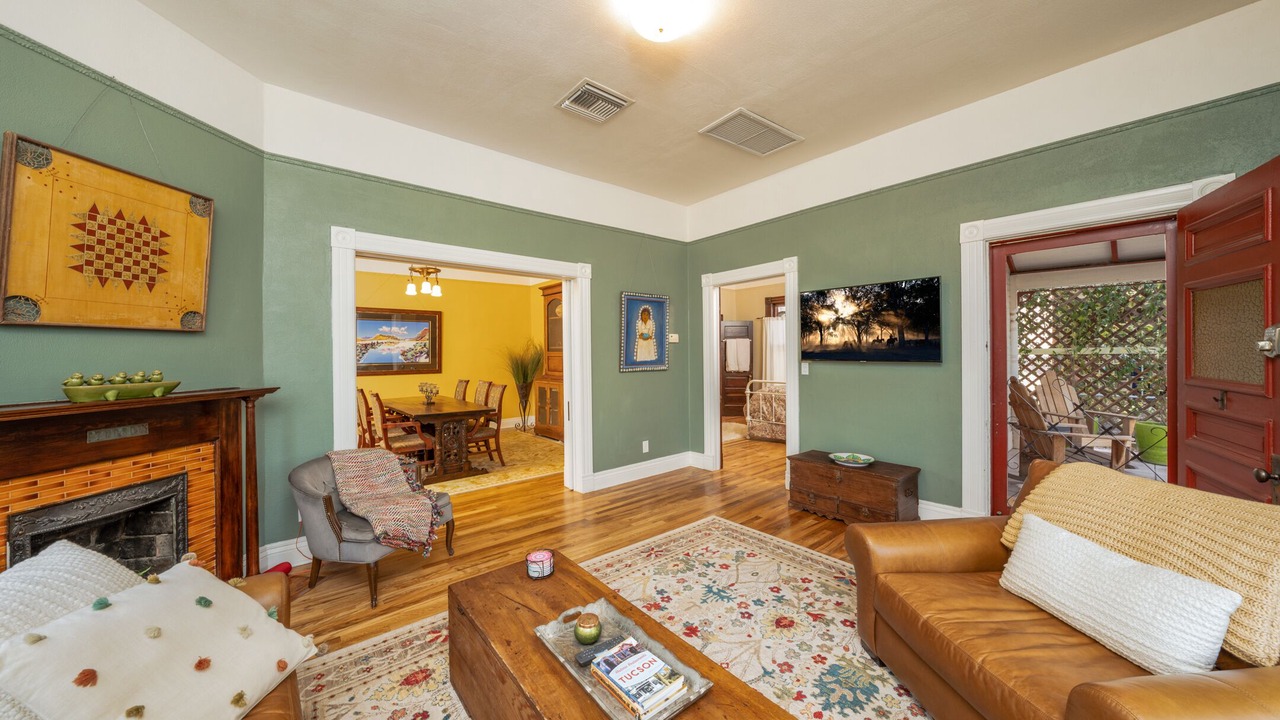 Photo of Livingroom in Armory Park