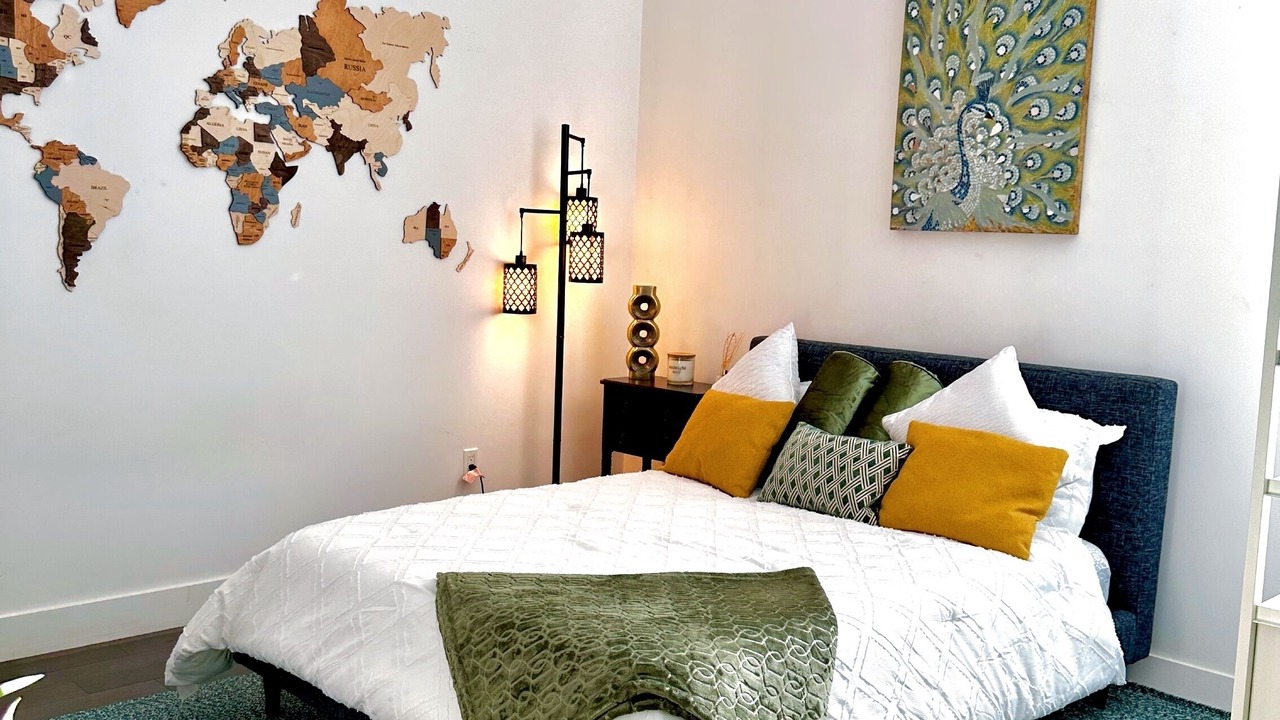 Photo of Bedroom in Downtown Long Beach