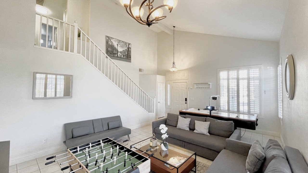 Photo of Livingroom in Spring Valley