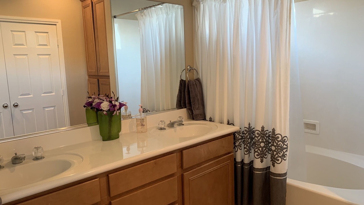 Photo of Bathroom in Silverado Ranch