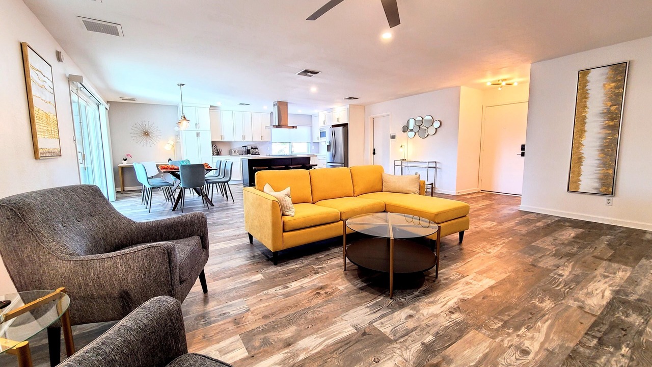 Photo of Livingroom in Covey