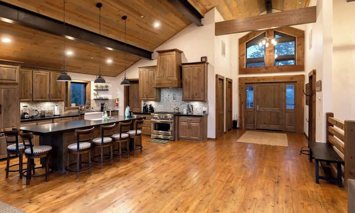 Photo of Kitchen in Upper Moonridge