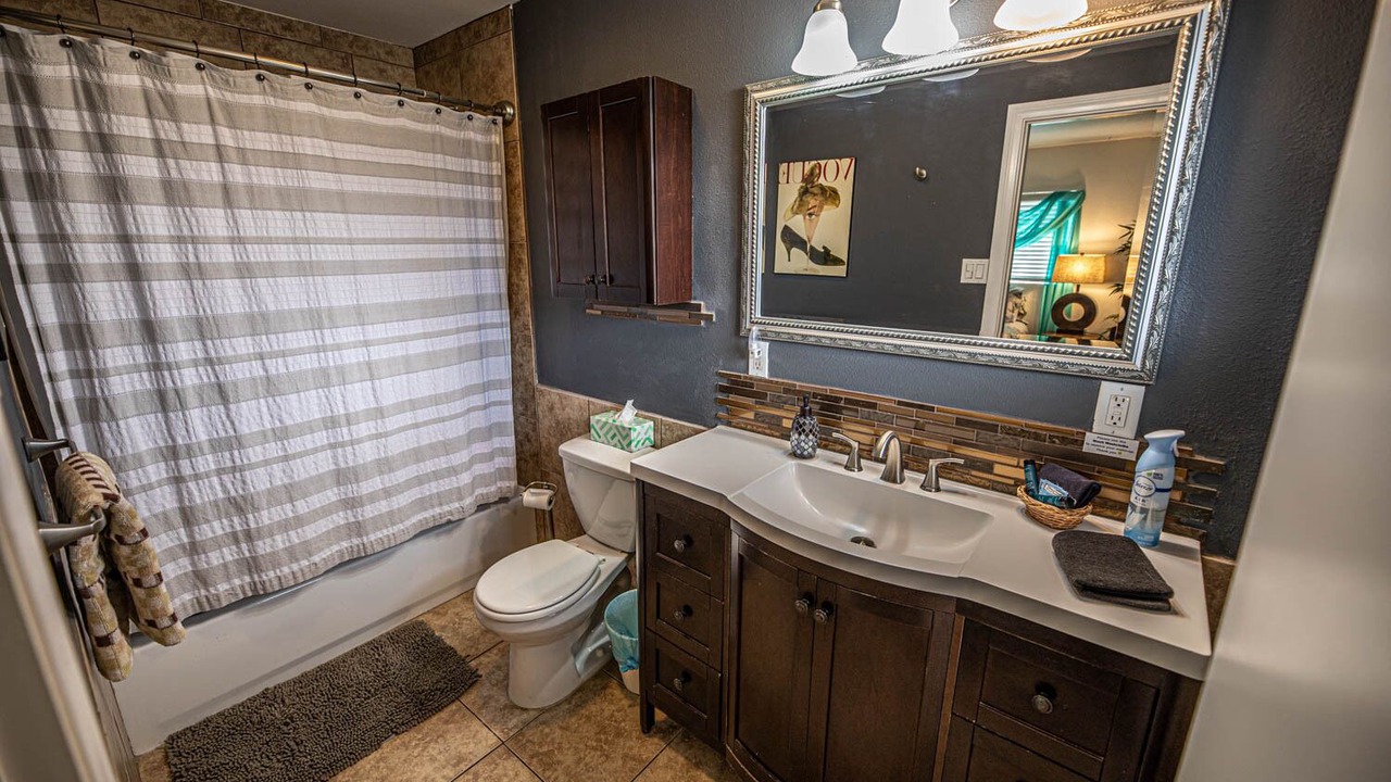 Photo of Bathroom in Rancho Oakey