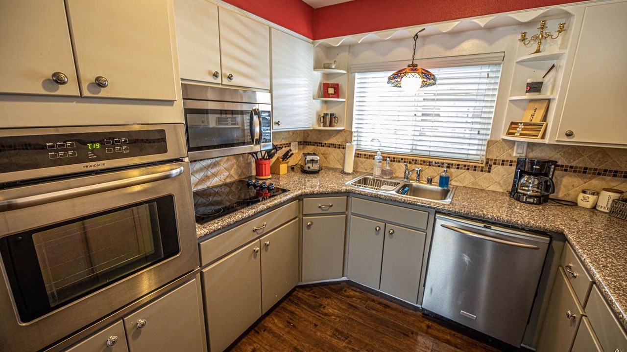 Photo of Kitchen in Rancho Oakey