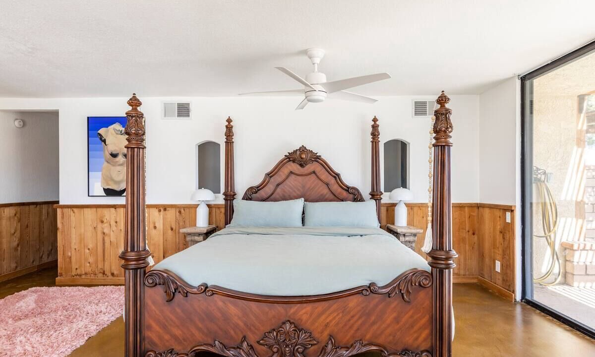 Photo of Bedroom in Twentynine Palms