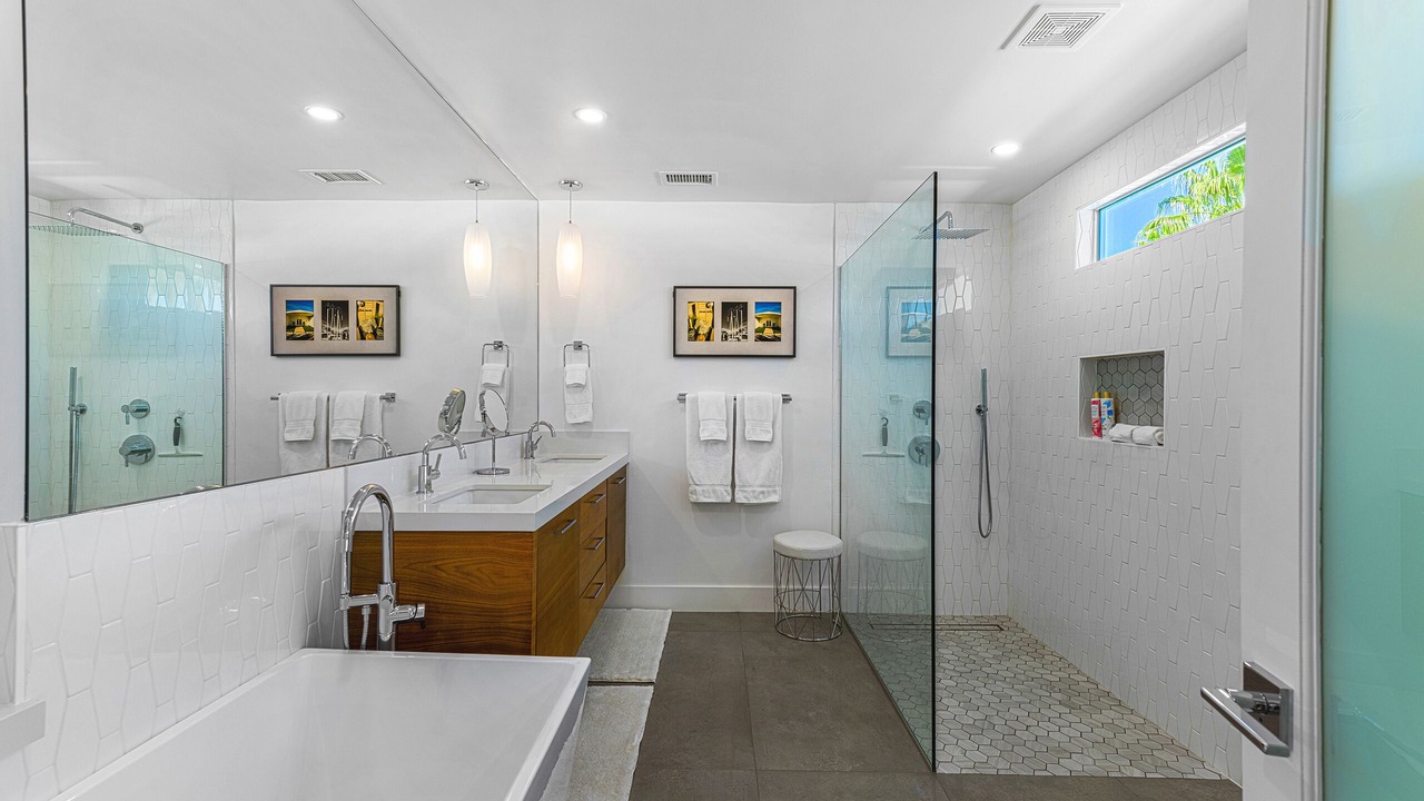 Photo of Bathroom in Twin Palms