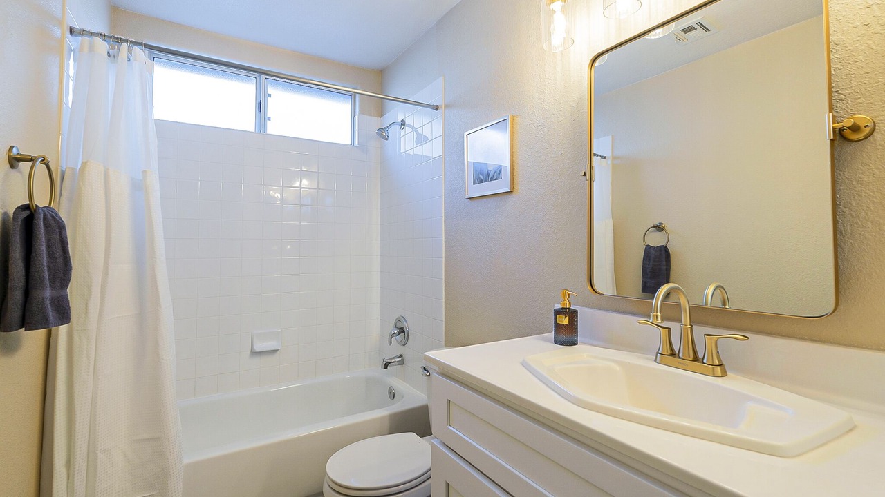 Photo of Bathroom in North Las Vegas