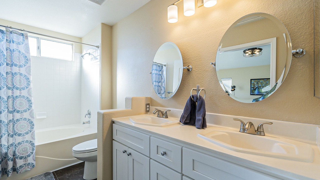 Photo of Bathroom in North Las Vegas