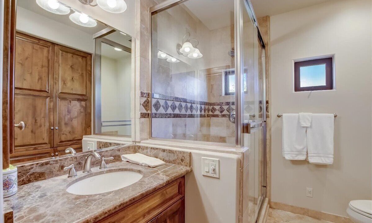 Photo of Bathroom in Sunburst Farms East