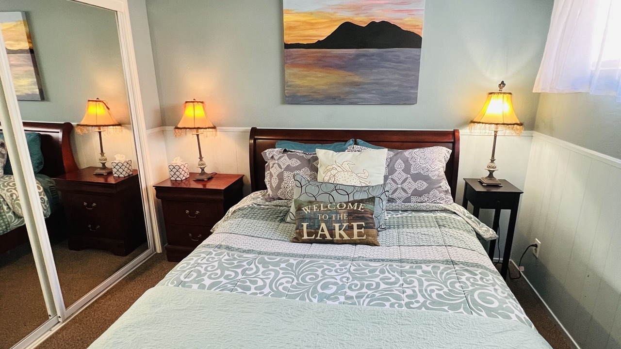Photo of Bedroom in Lakeport